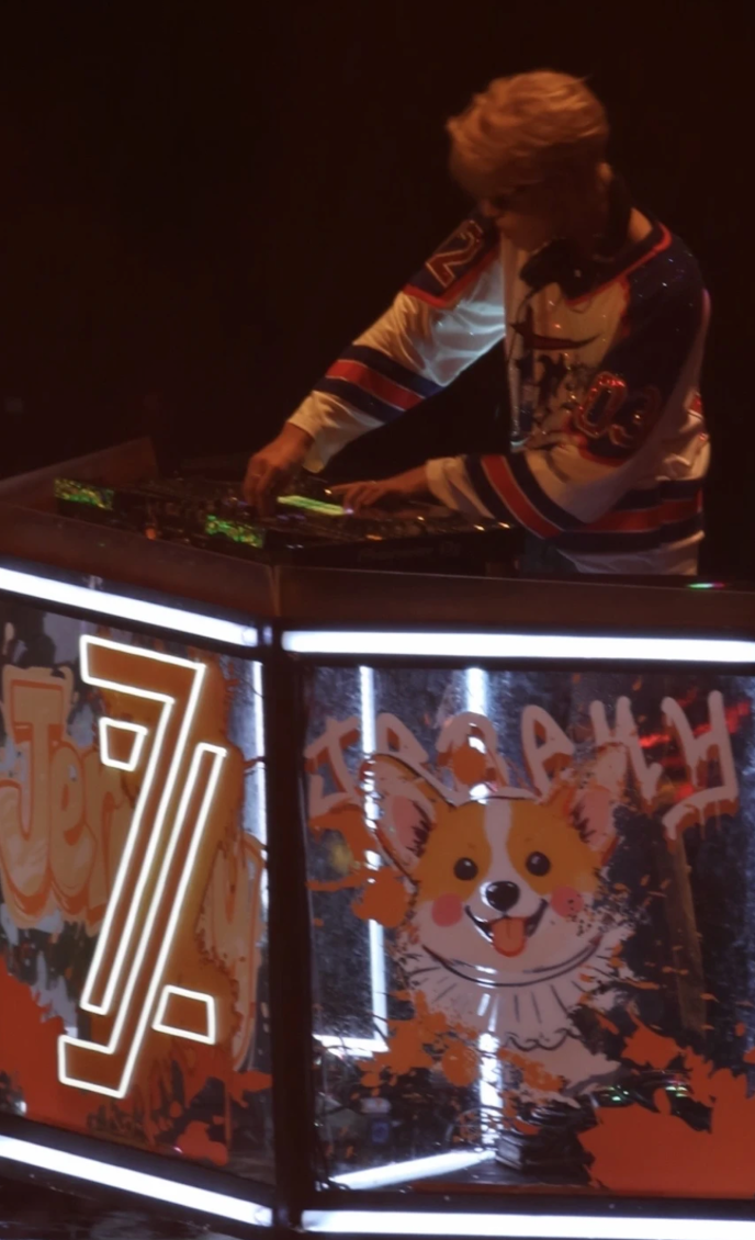 Jeremy 7Z